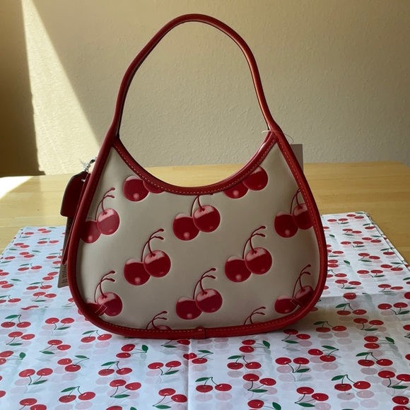 🍒 COACH ERGO SHOULDER BAG IN COACHTOPIA LEATHER WITH CHERRY PRINT - Picture 8 of 16